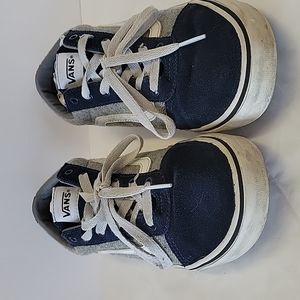 VANS off the Wall Youth Size 6 Navy/Gray/White (good used condition)
